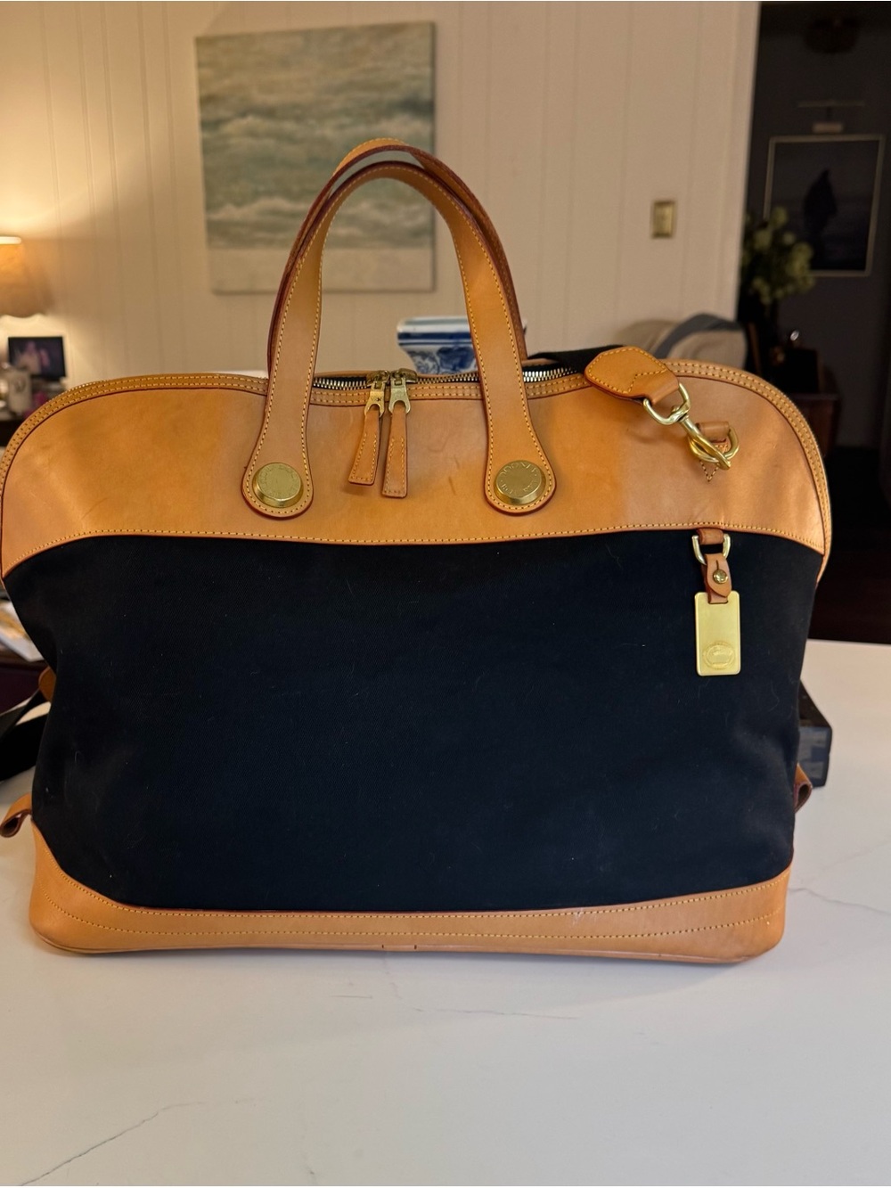 🖤💛 VINTAGE DOONEY AND BOURKE CABRIOLET WEEKENDER! - Picture 5 of 16
